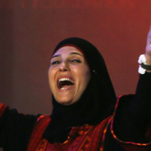Hanan Al Hroub, la Palestina que ganó un millón de dólares en el Premio a “La Mejor Maestra del Mundo”