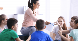 La escuela: un escenario de formación y socialización para la construcción de identidad moral