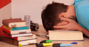 Educación incompleta: 5 millones de chilenos no ha terminado el colegio
