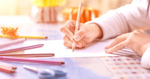 Un análisis desde la cognición distribuida en preescolar. El uso de dibujos y maquetas en la construcción de explicaciones sobre órganos de los sentidos y el sistema nervioso