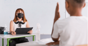 Estudio revela cómo docentes se han reinventado en pandemia